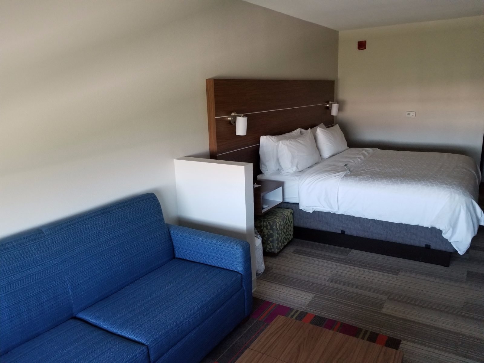 Holiday Inn Express & Suites Des Moines Downtown By IHG