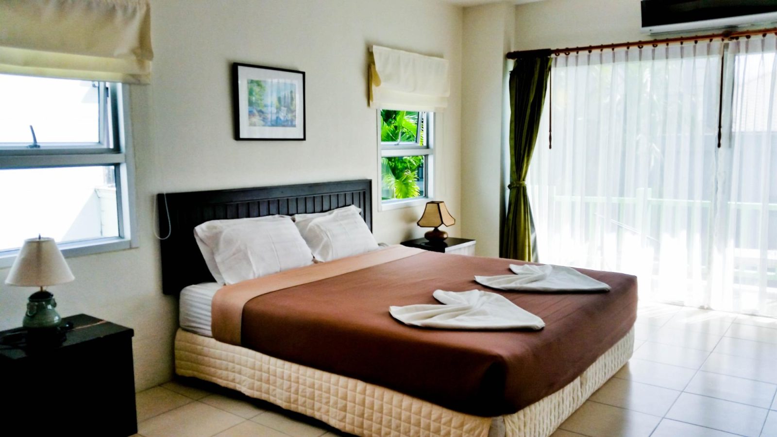 ben`s house hotel krabi town