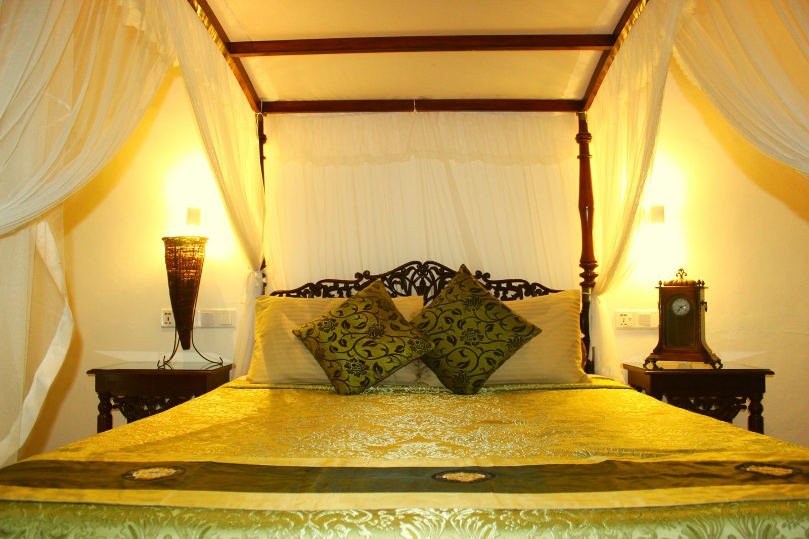 asian jewel boutique hikkaduwa