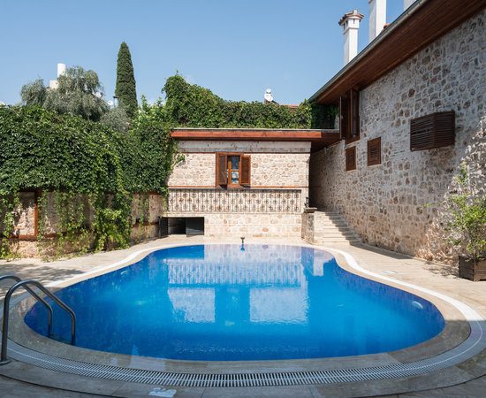 White Garden Hotel