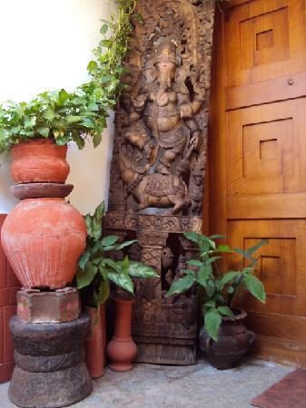 vatika guest home hotel pondicherry