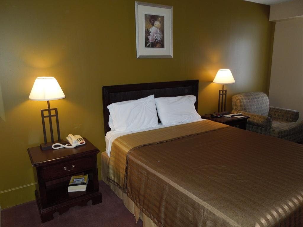 Hilltop Inn