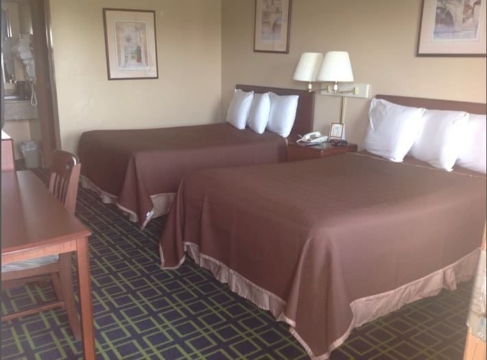 Hilltop Inn