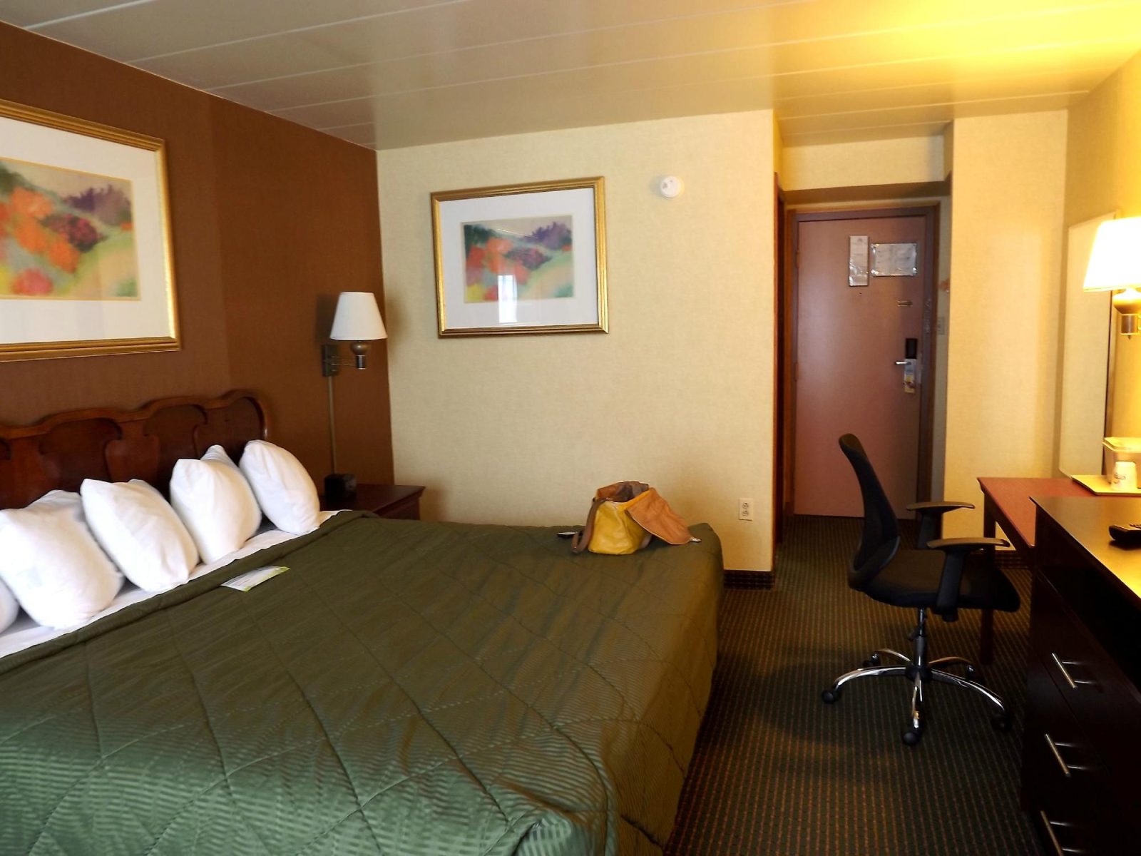Days Inn by Wyndham Pittsburgh