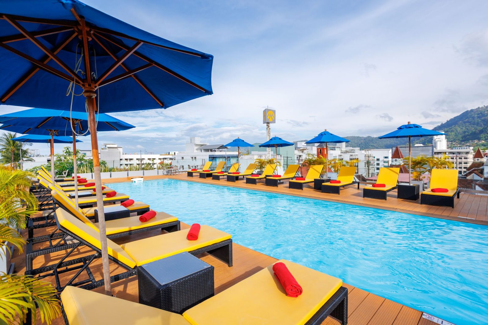 aloha villa phuket hotel patong