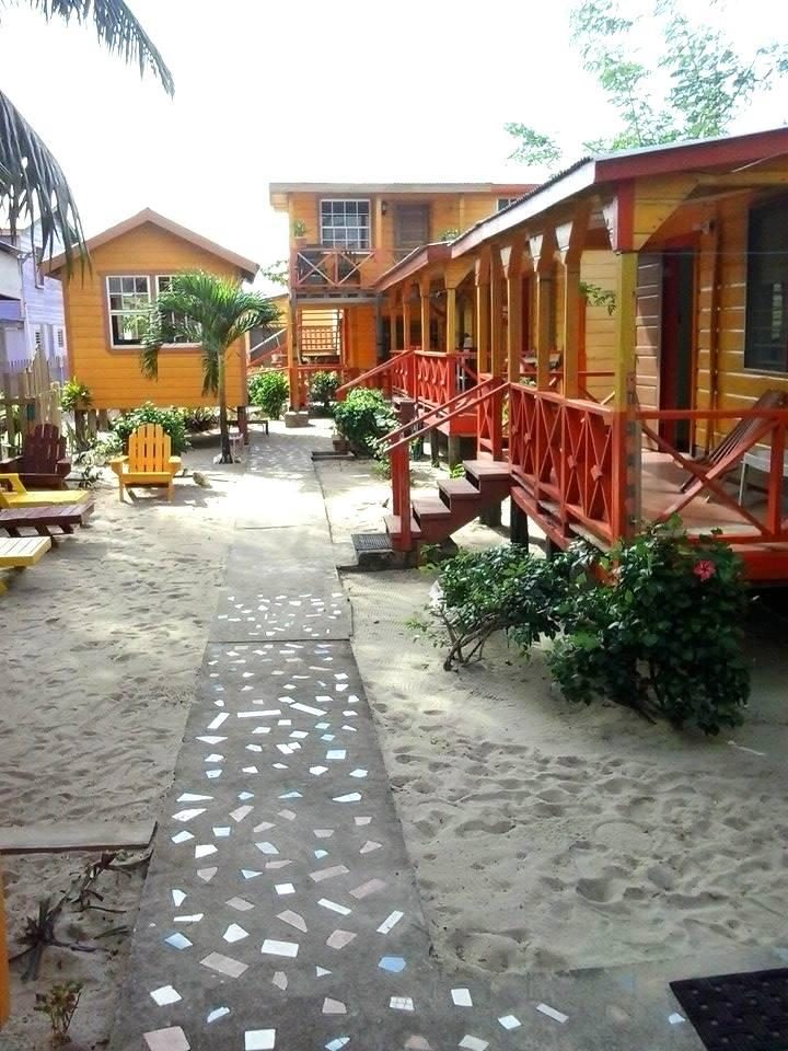 julia`s rooms, guest house, and cabanas hotel placencia