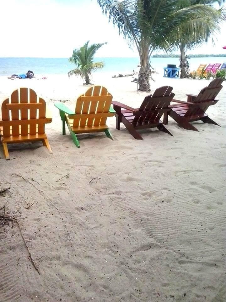 julia`s rooms, guest house, and cabanas hotel placencia