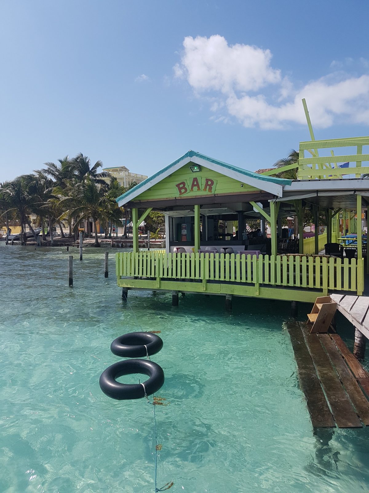 mara`s place hotel caye caulker