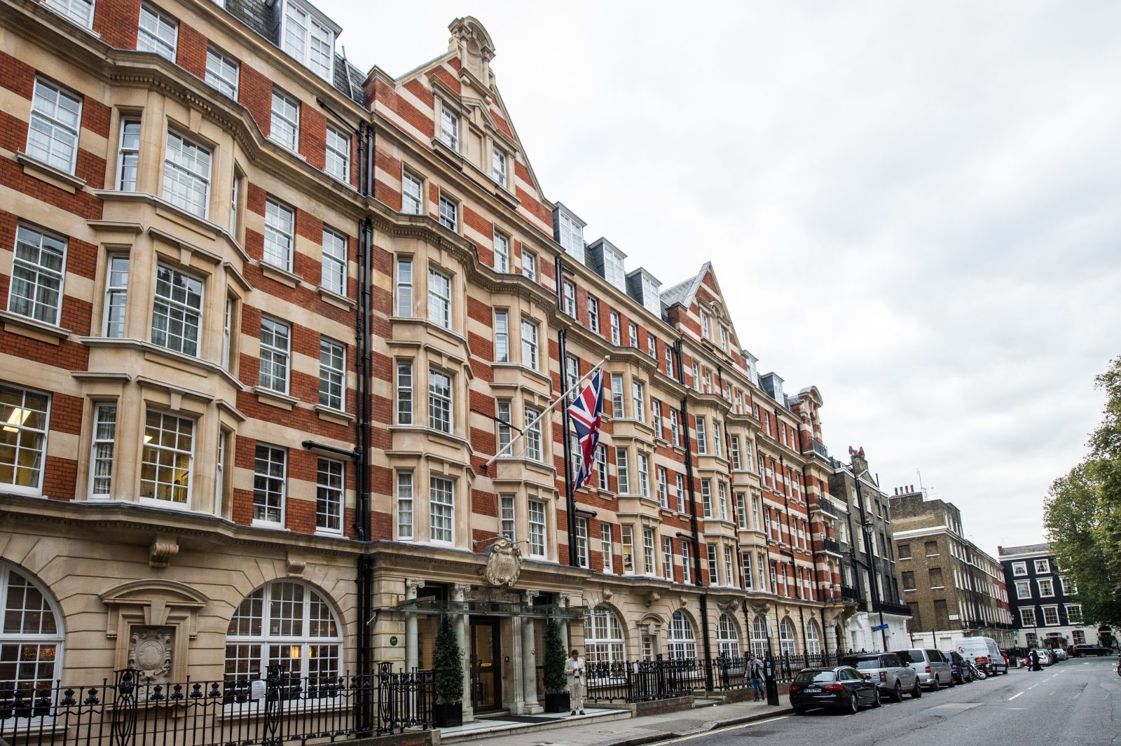 victory services club hotel london