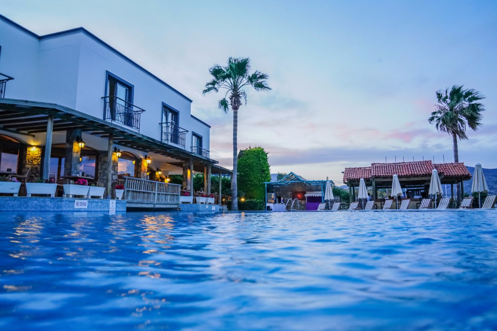 3 s beach hotel