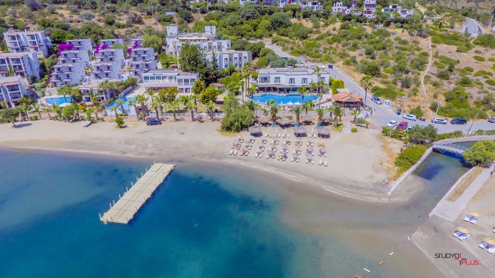 3 s beach hotel