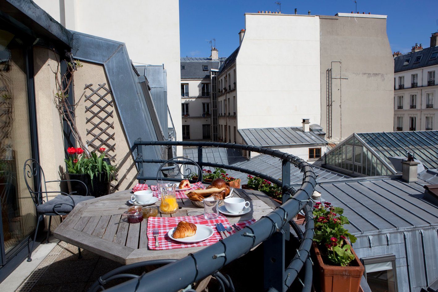 52 Clichy Paris