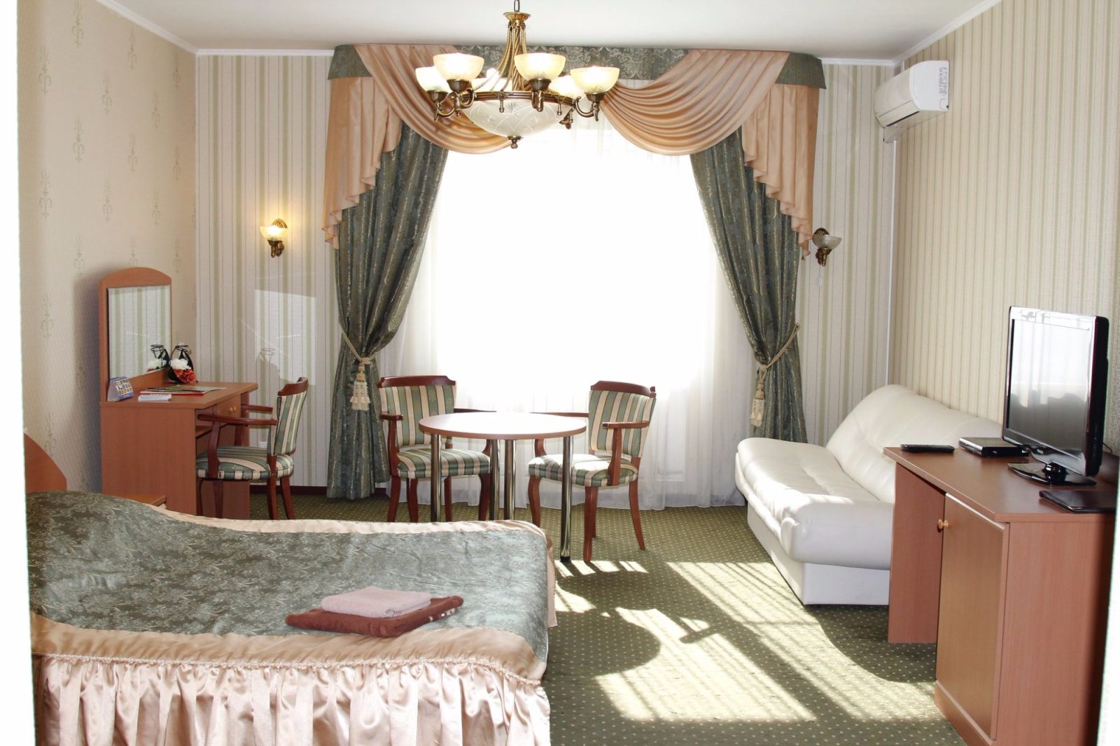 Vladimir Country Club