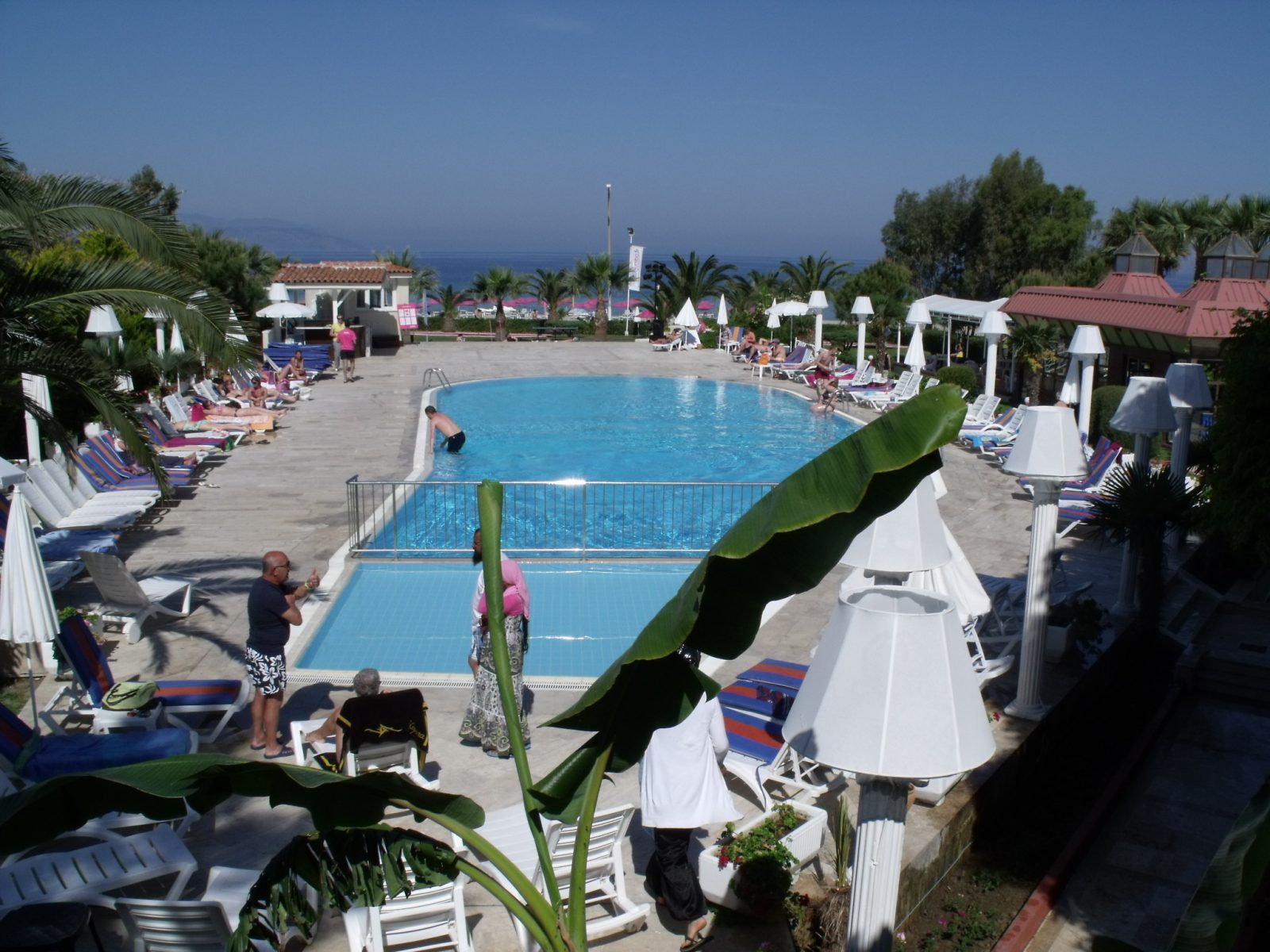 mersin beach club hotel kusadasi