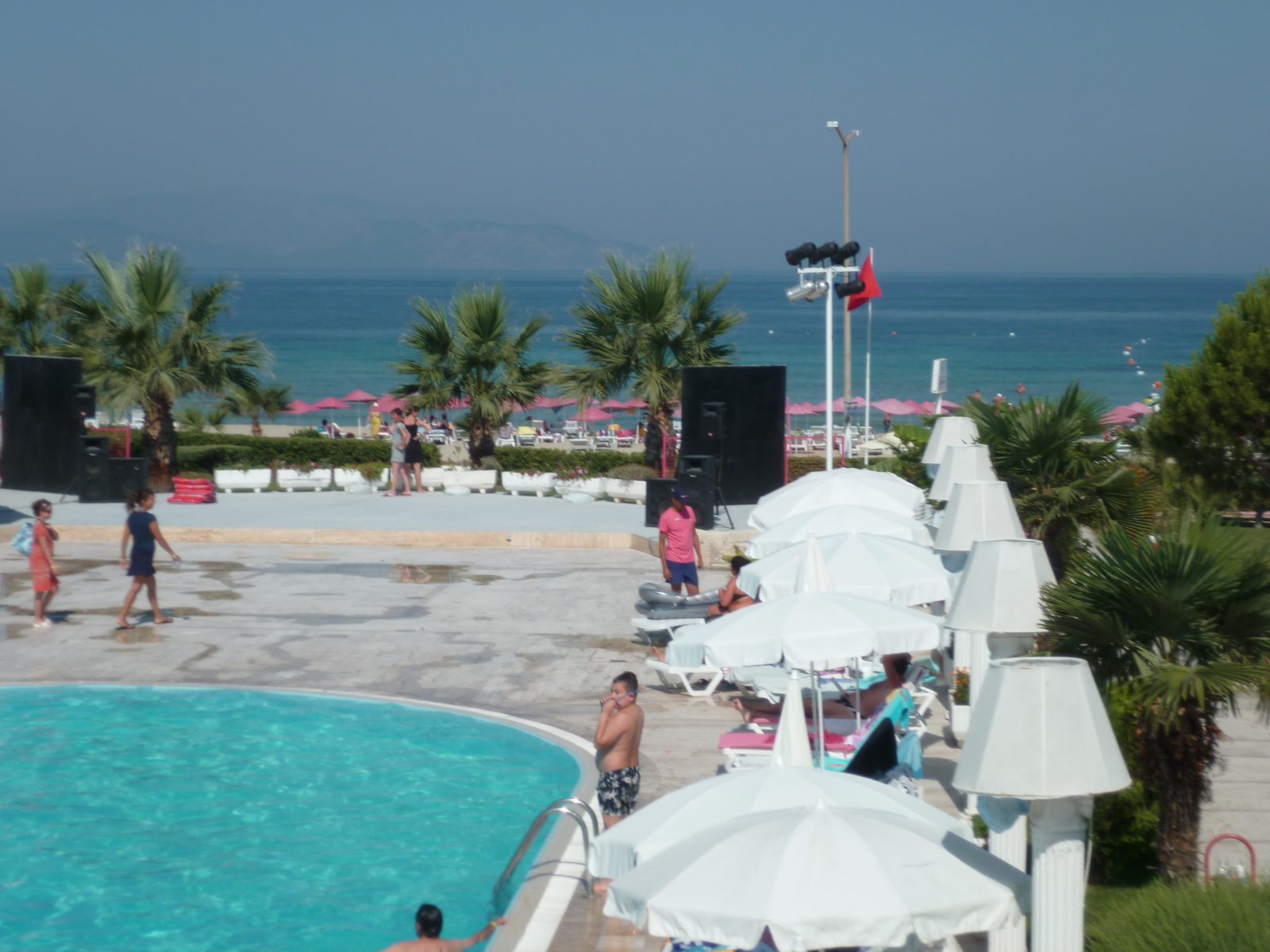 mersin beach club hotel kusadasi