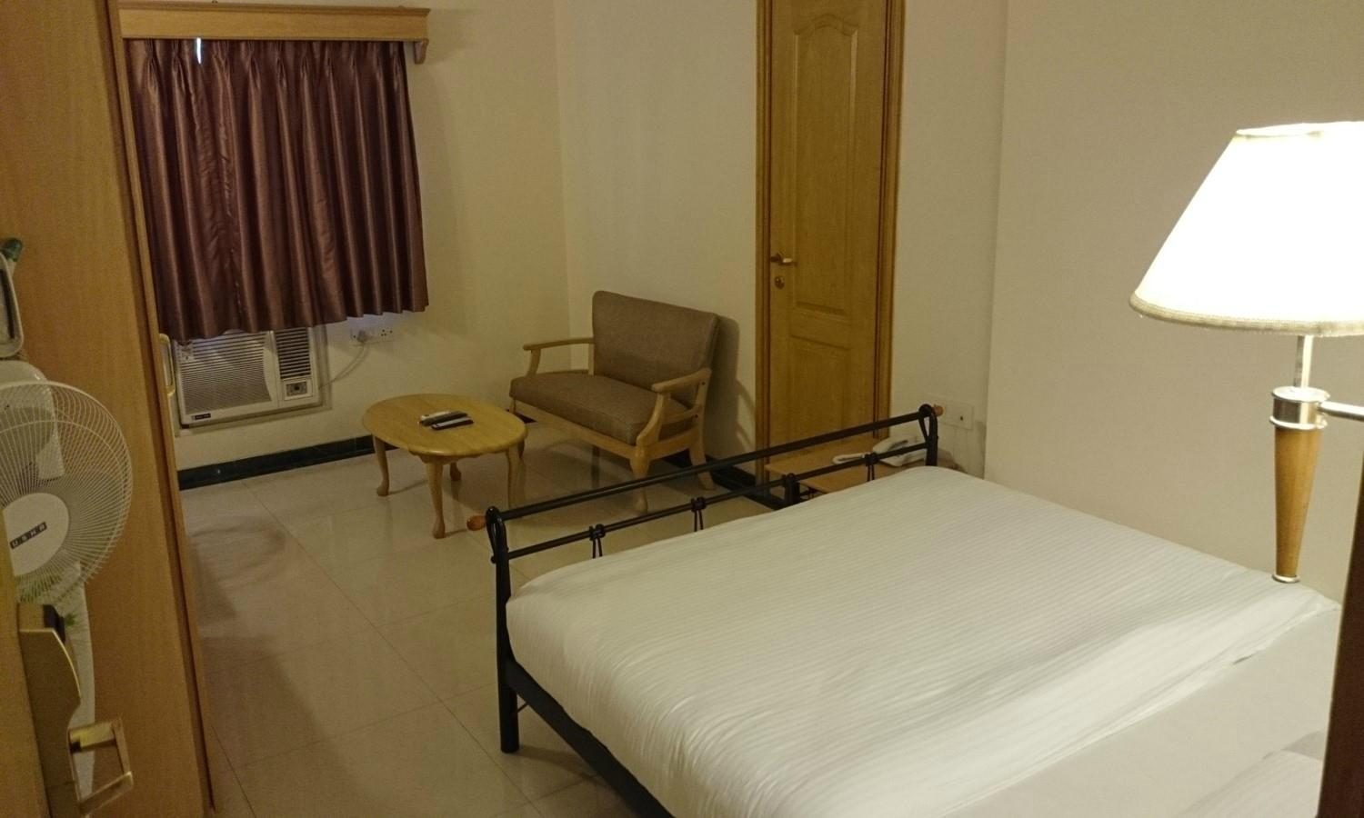 ab executive apartments hotel mumbai (bombay)