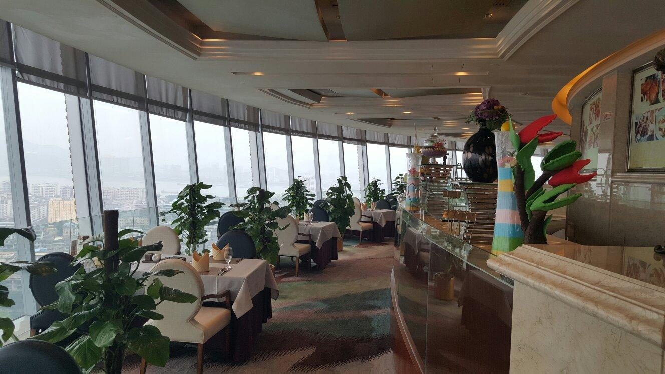 Baiteng Lake Holiday Resort Hotel