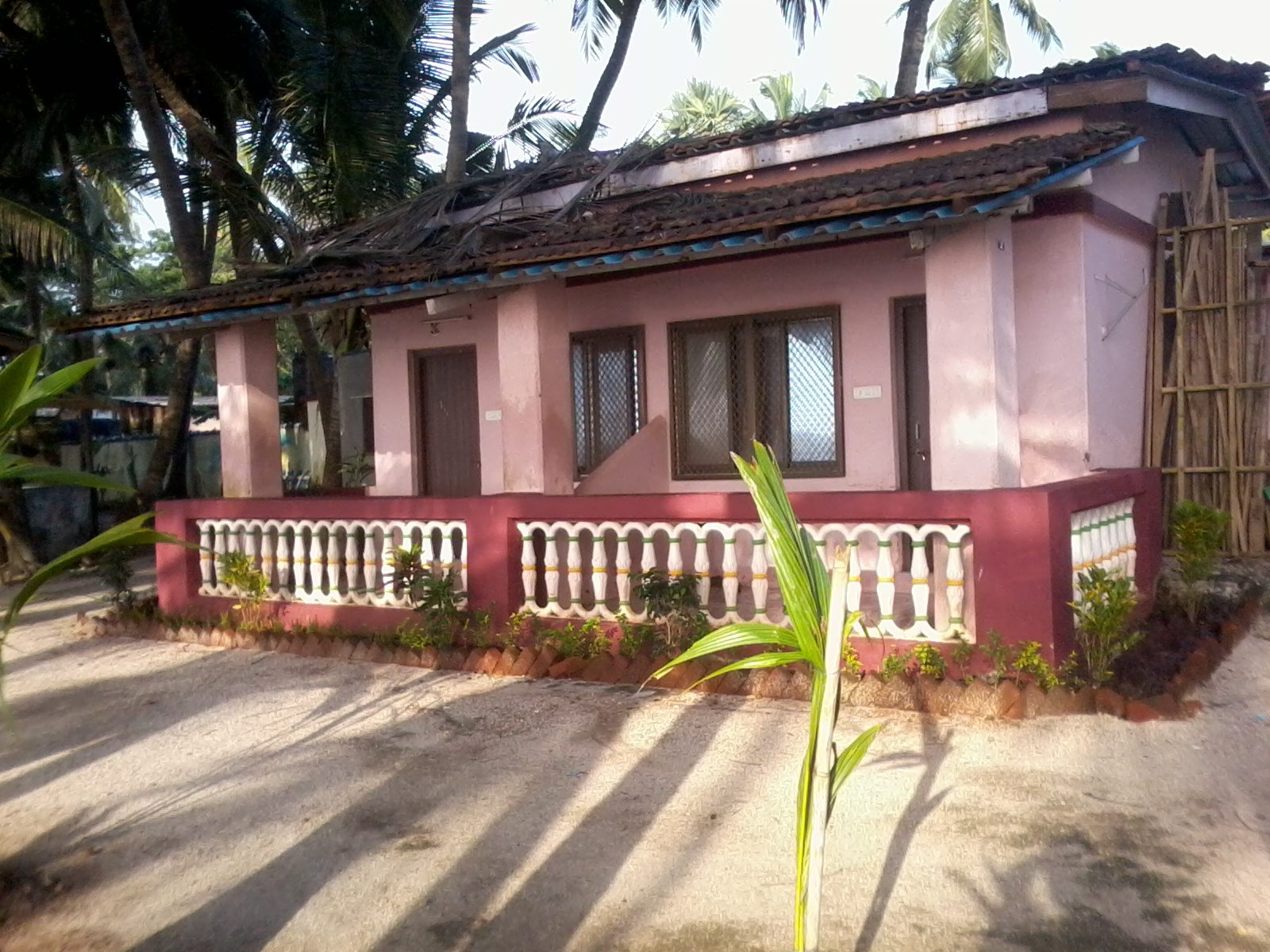 whispering palms holiday hotel mumbai (bombay)