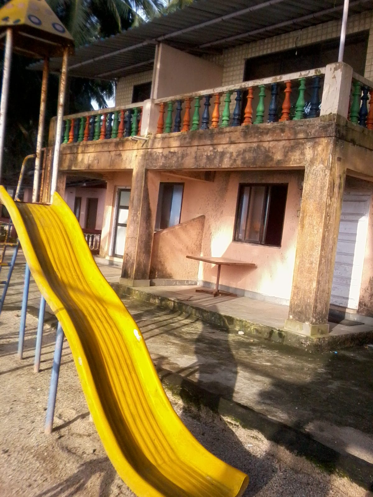 whispering palms holiday hotel mumbai (bombay)