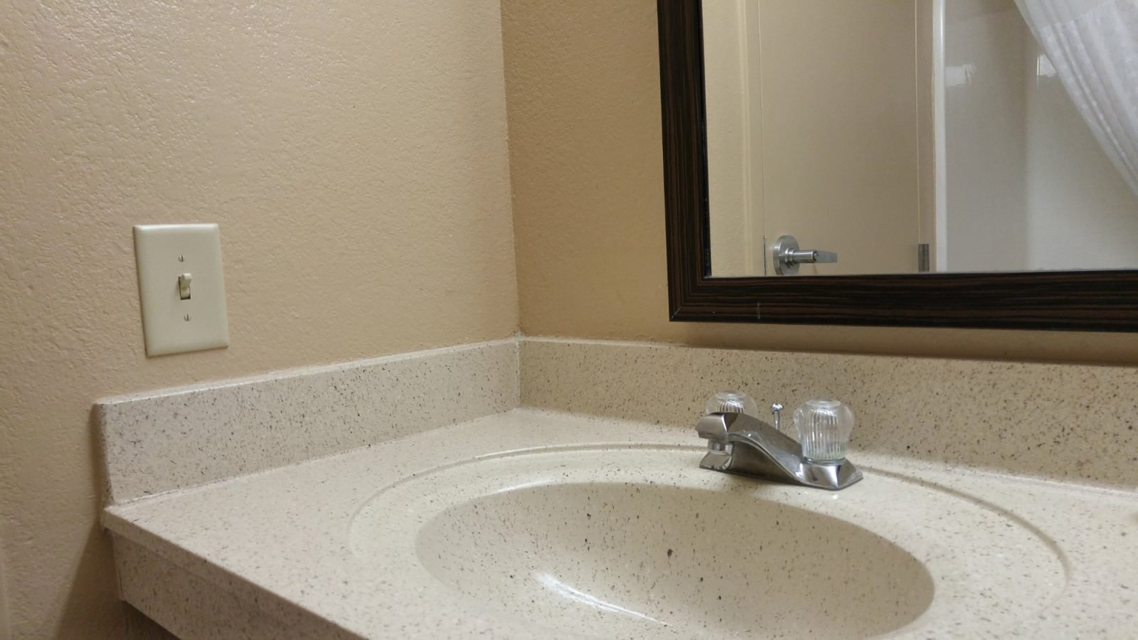 Extended Stay America - Milwaukee - Wauwatosa
