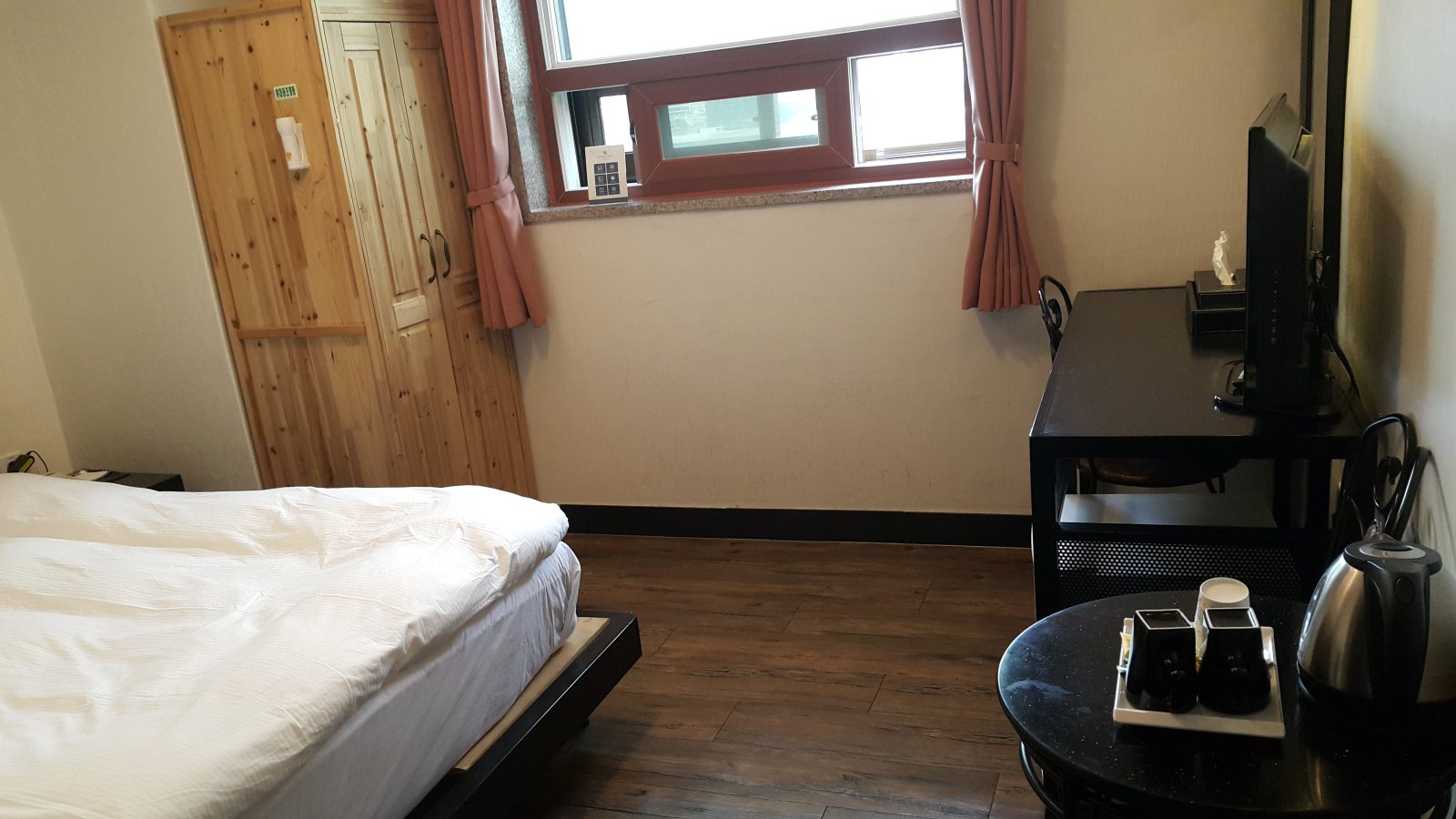 Youngbin Hotel