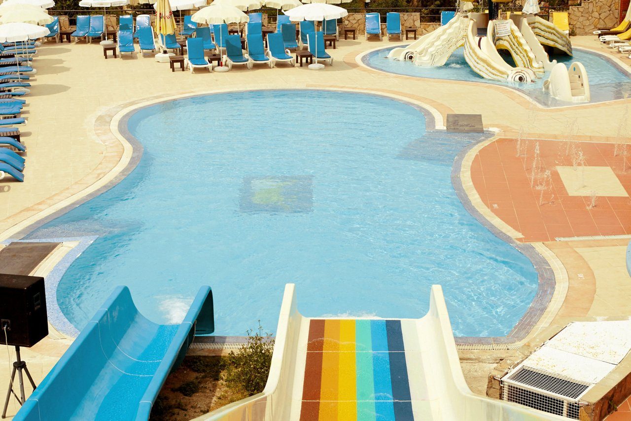 lion hotel kusadasi