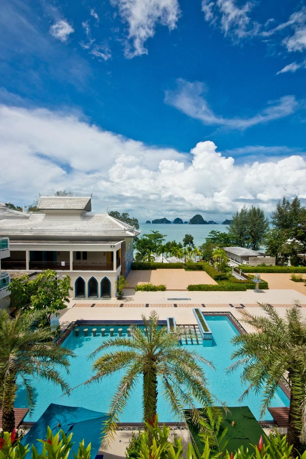 Anyavee Tubkaek Beach Resort