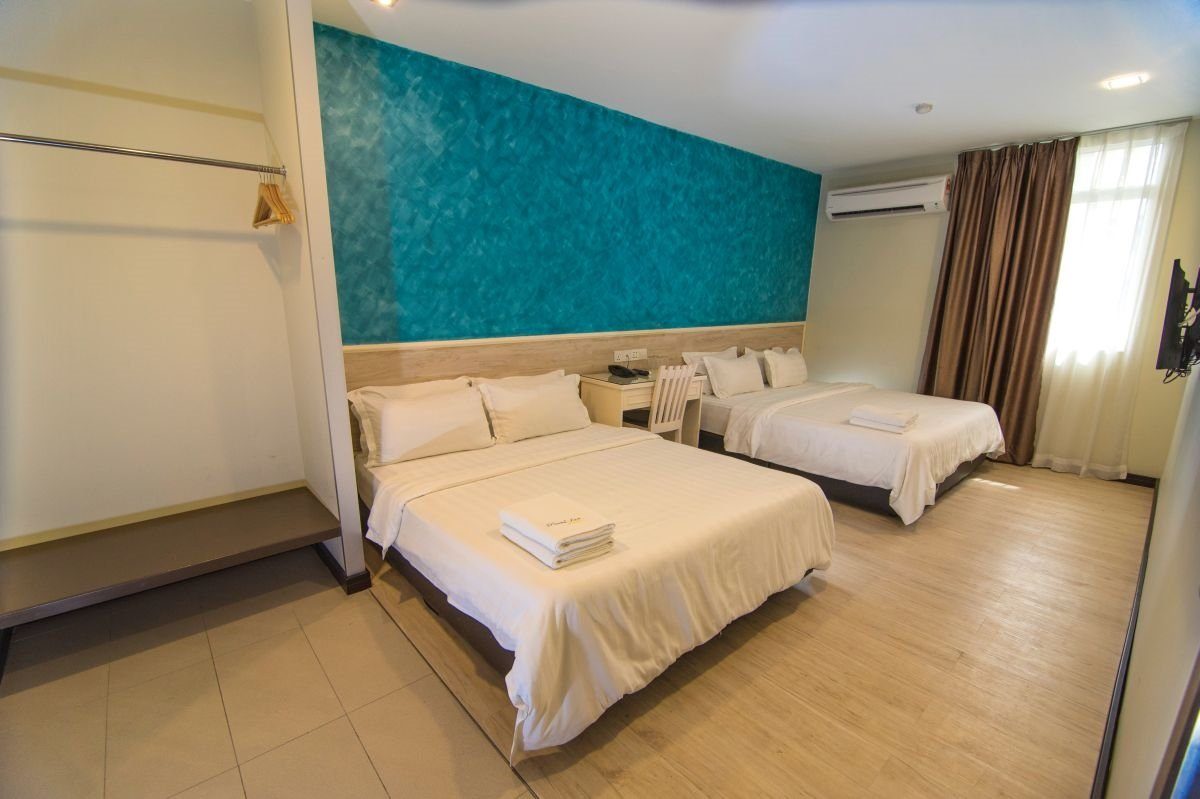 Pantai Inn