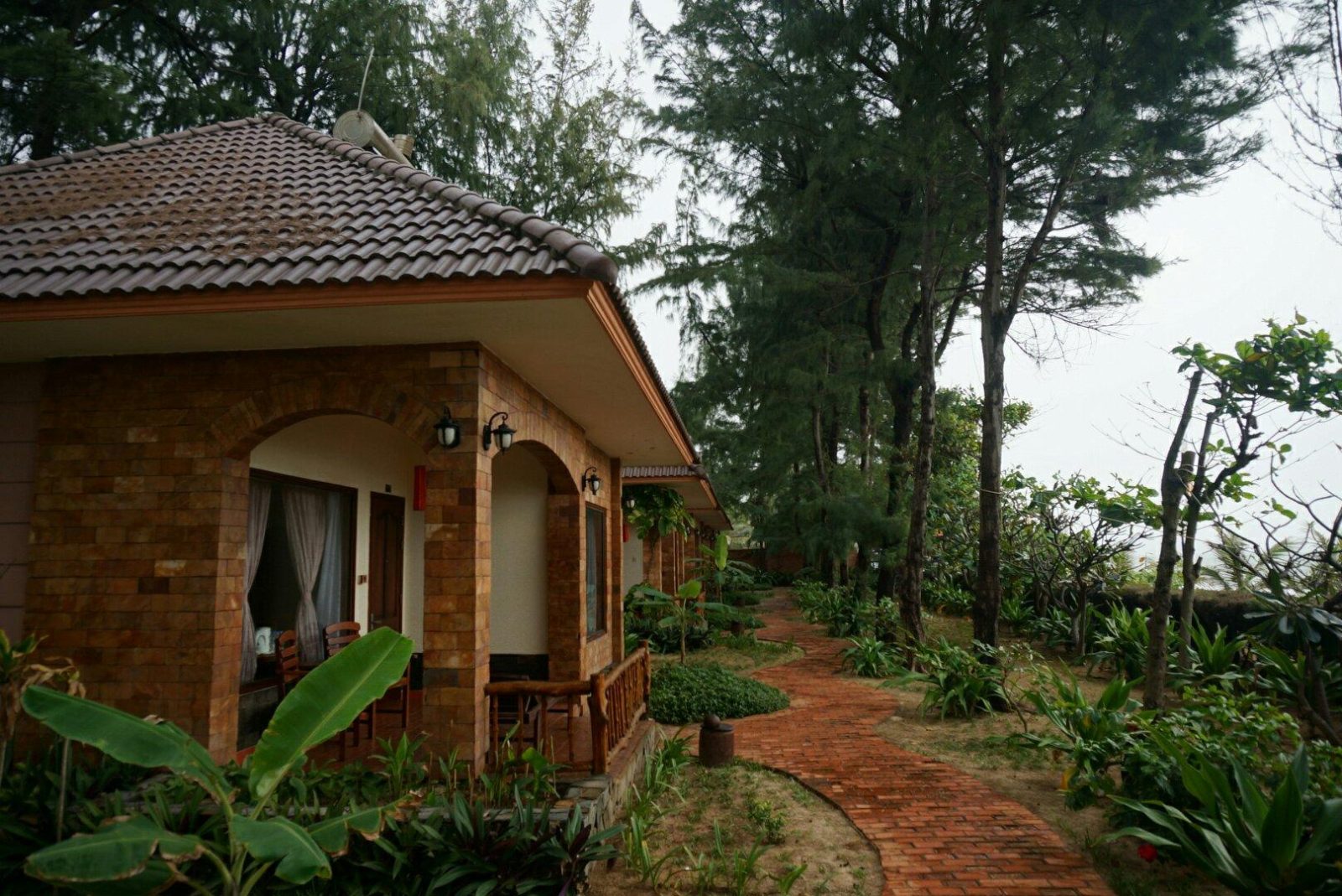 Vinh Suong Seaside Hotel