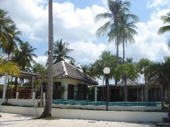 The Sea House Beach Resort
