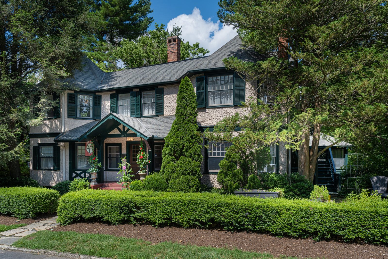 pinecrest b&b