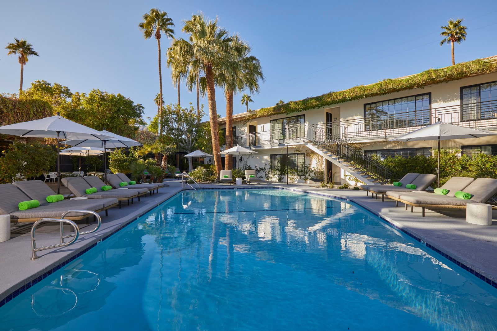 east canyon hotel palm springs