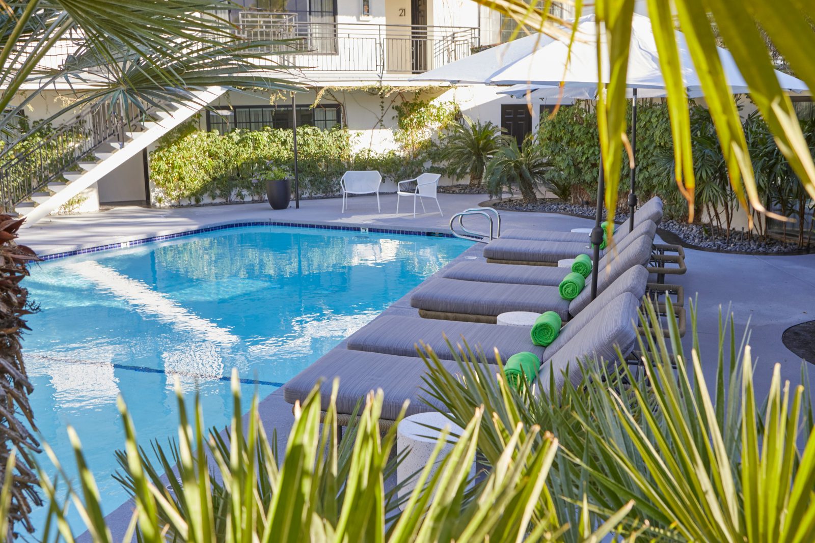 east canyon hotel palm springs
