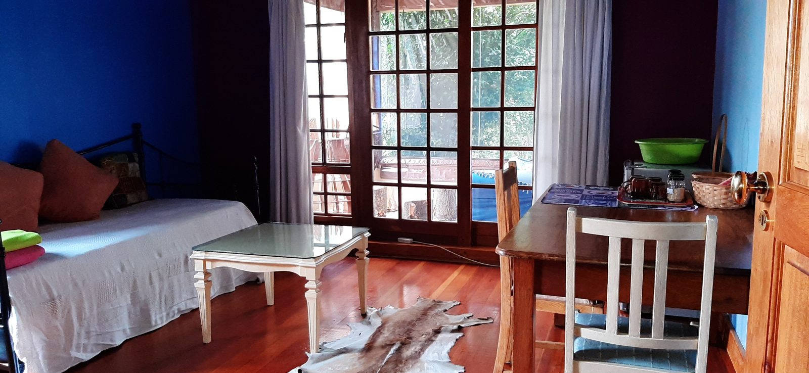 2bhappy Guest House