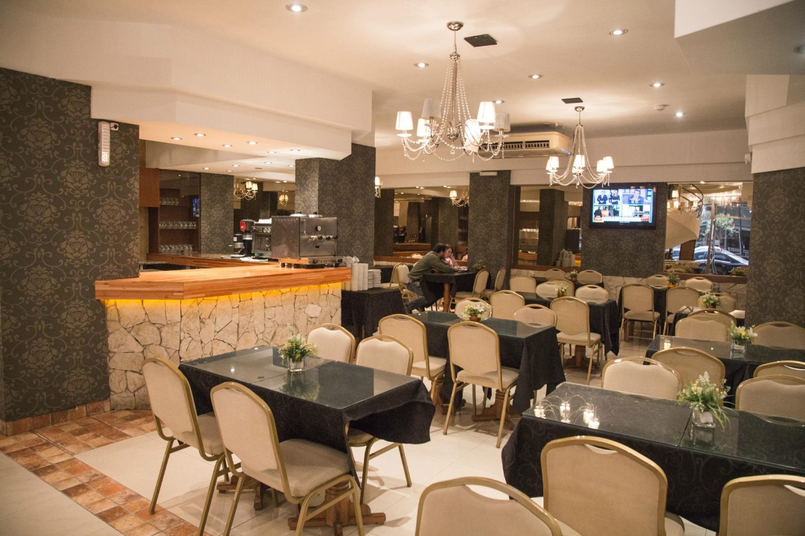 Dion Hotel