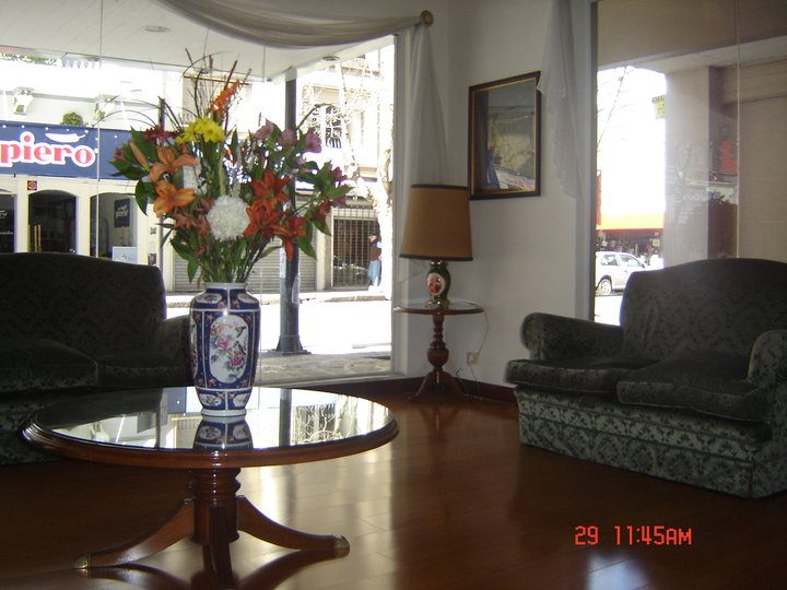 Etoile Hotel