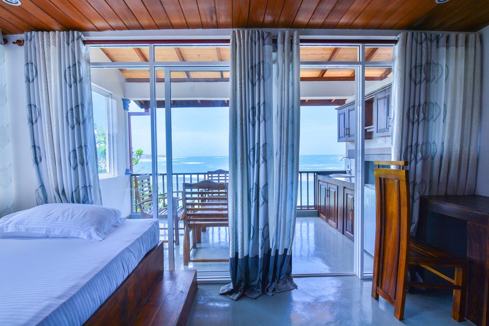Wave Beach Resort Unawatuna