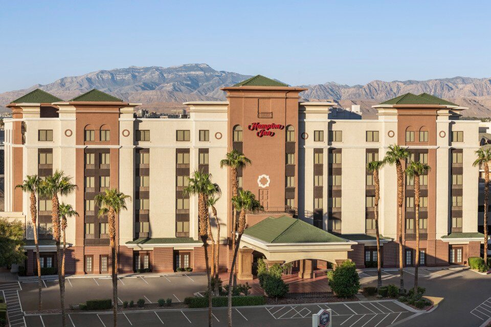 hampton inn tropicana hotel las vegas