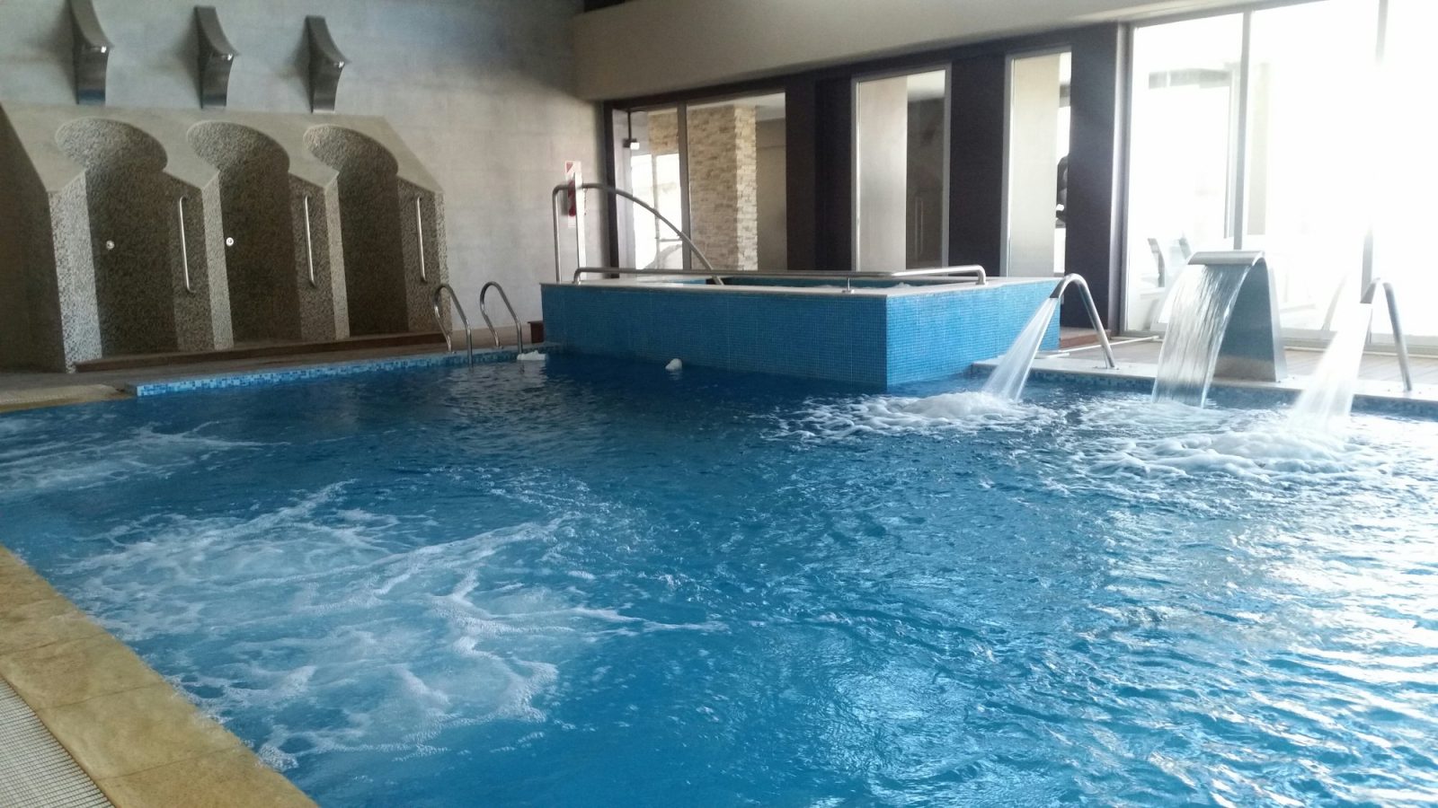 rayentray hotel puerto madryn
