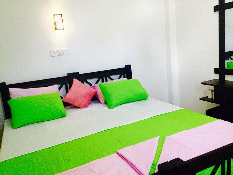 Hikkaduwa Family Inn