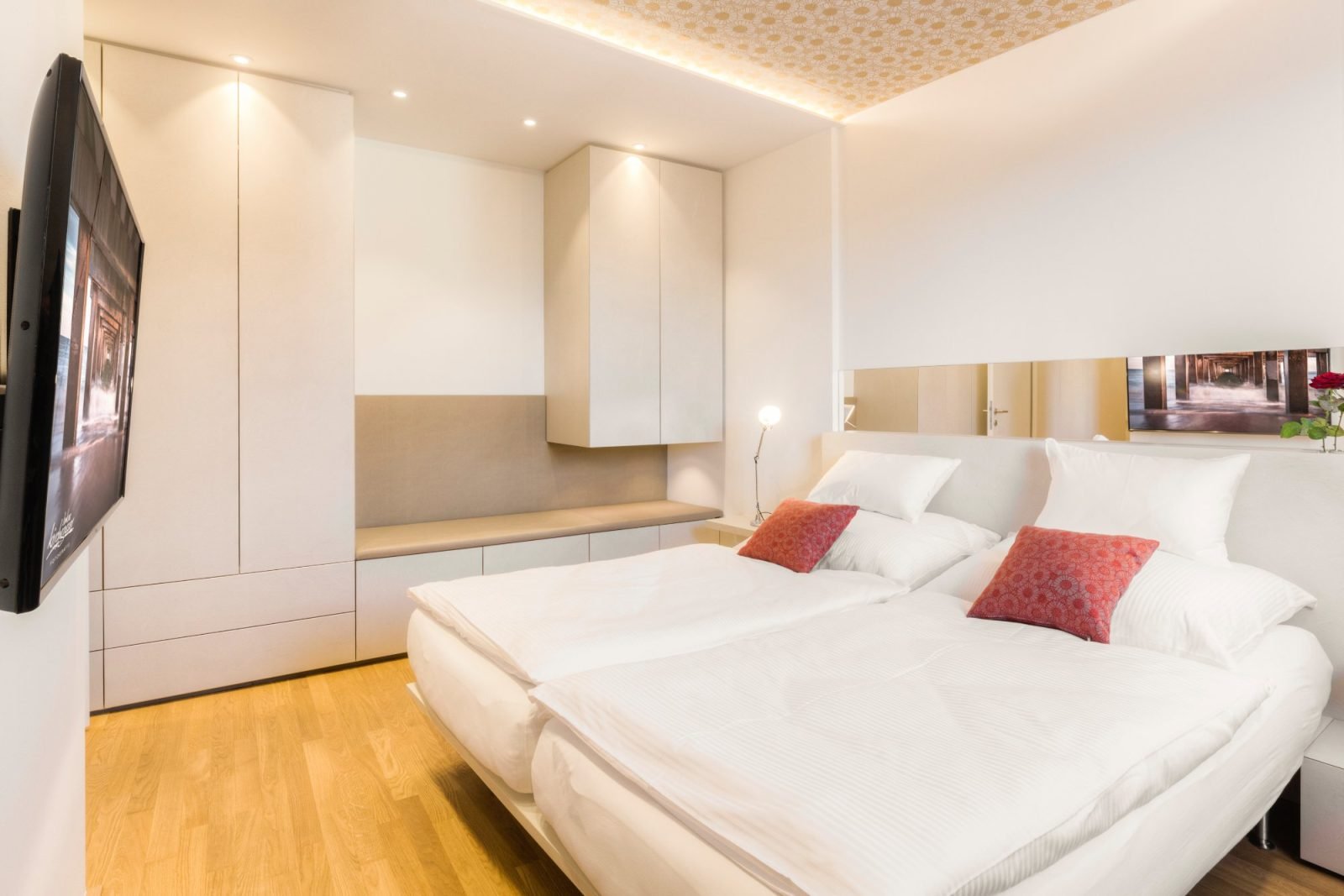 Vienna Grand Apartments City