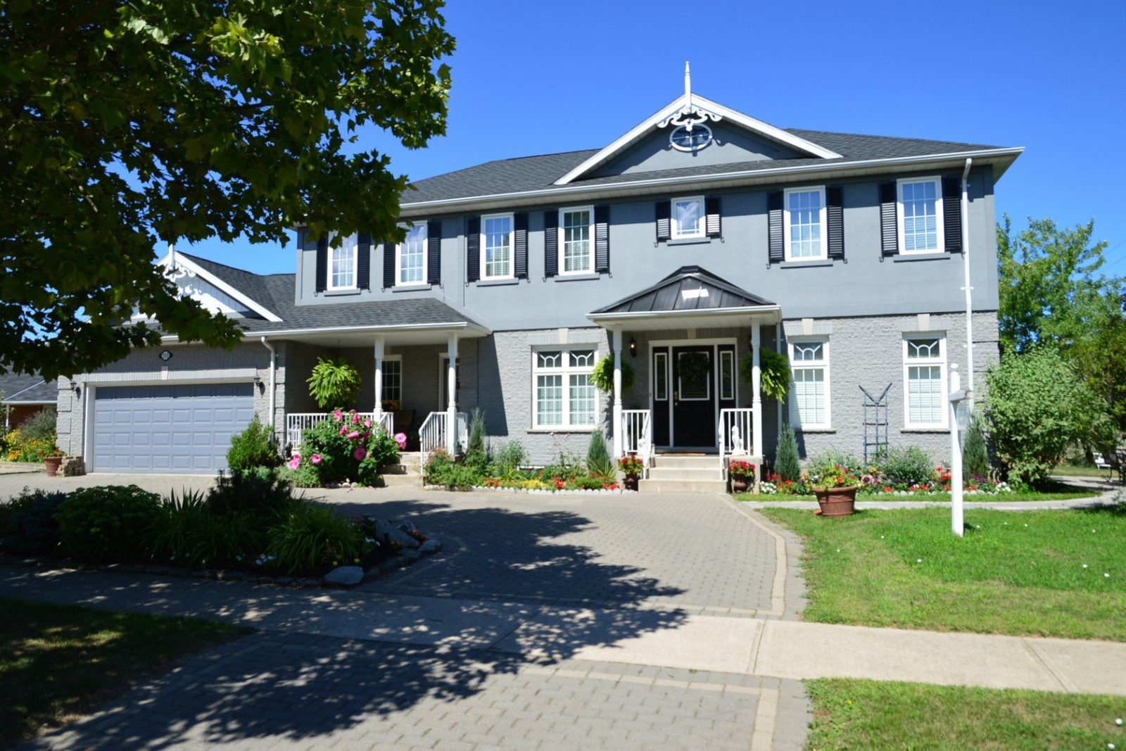 Charlottetown House Bed & Breakfast