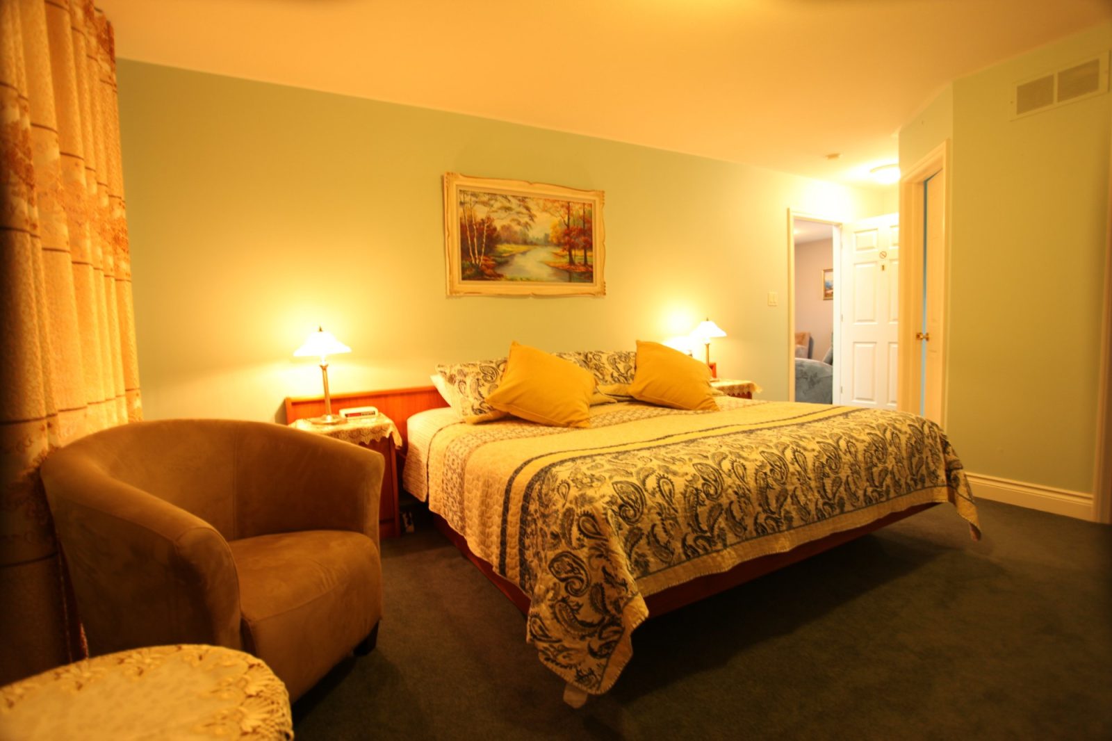 Charlottetown House Bed & Breakfast