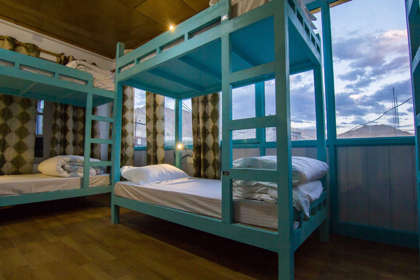 HosteLaVie Leh