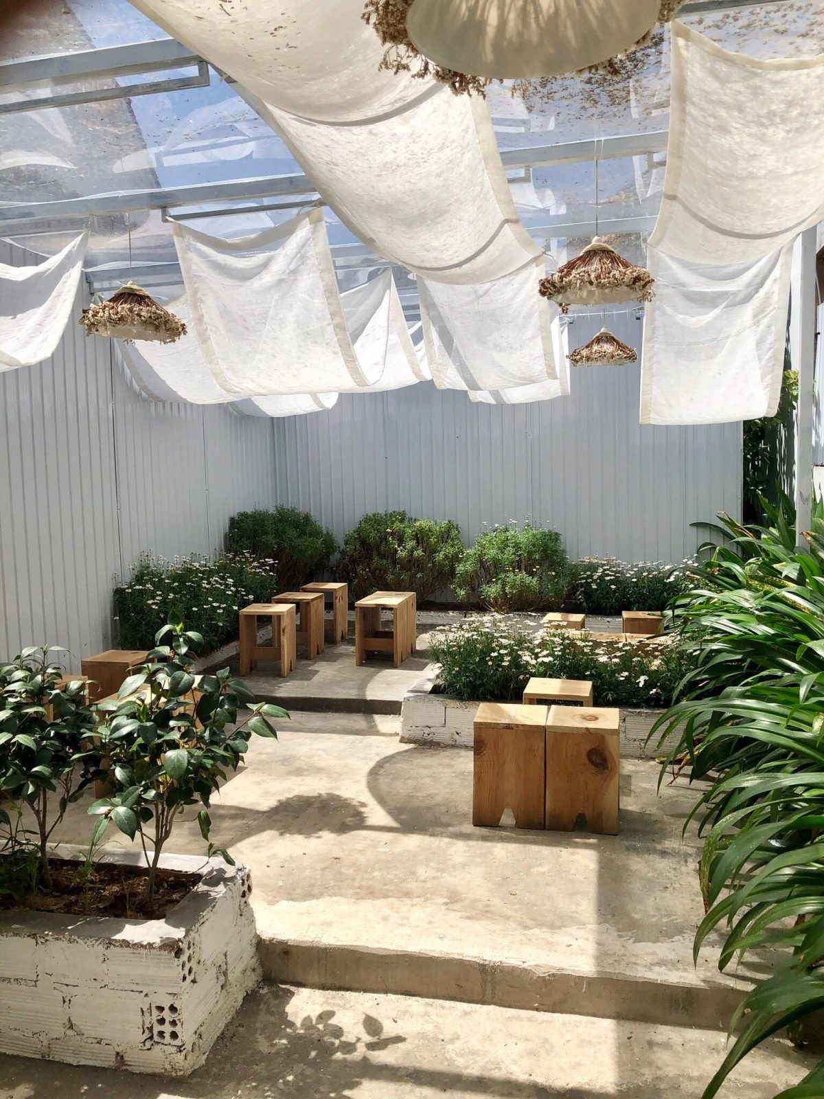 Dalat Poshtel