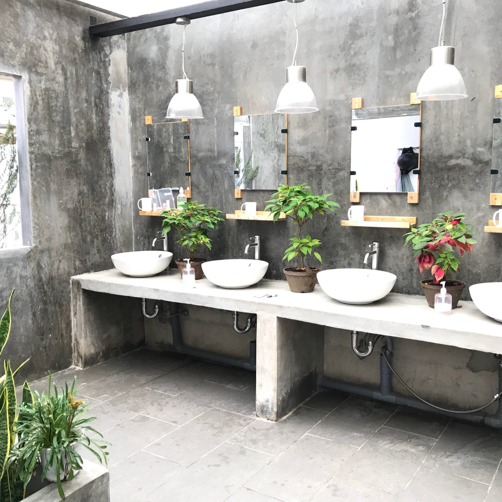 Dalat Poshtel