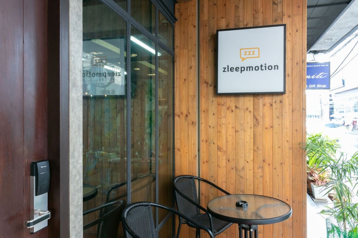 Zen Rooms Zleepmotion Bangkok