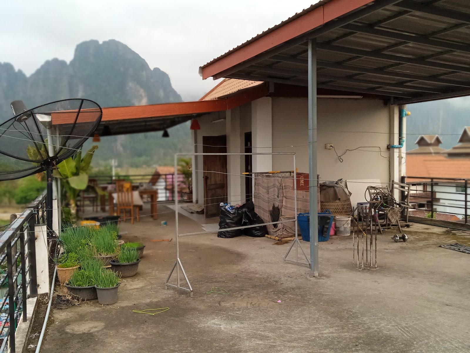 Vang Vieng Sunset Guesthouse & Restaurant