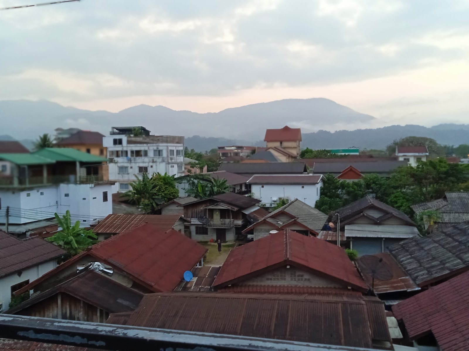 Vang Vieng Sunset Guesthouse & Restaurant