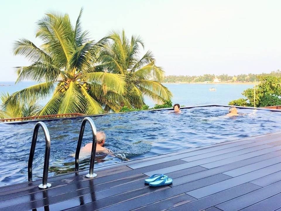 joe`s bungalow hotel unawatuna